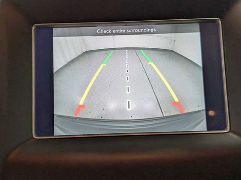 Used 2019 Jeep Grand Cherokee Laredo image 26