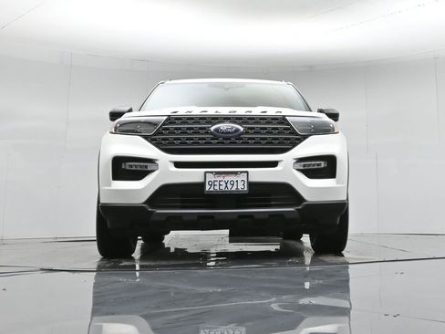 Certified 2023 Ford Explorer XLT w/ Equipment Group 202A image 53