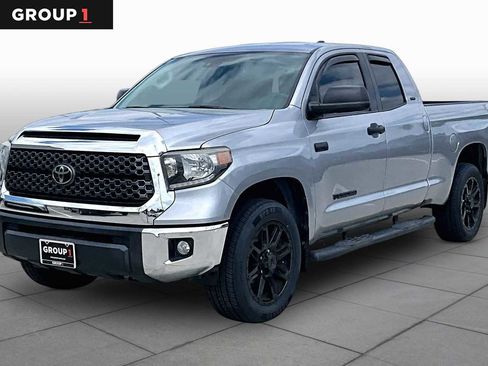 Used 2020 Toyota Tundra SR5 w/ SR5 Upgrade Package AWD/4WD image 1