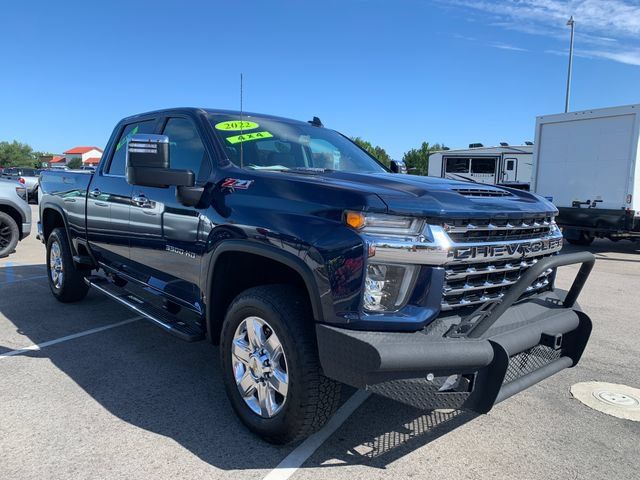 Certified 2022 Chevrolet Silverado 3500 LTZ w/ LTZ Plus Package AWD/4WD image 4