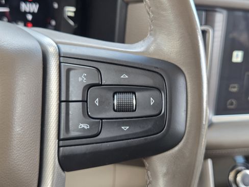 Used 2022 GMC Yukon Denali w/ Denali Premium Package AWD/4WD image 23