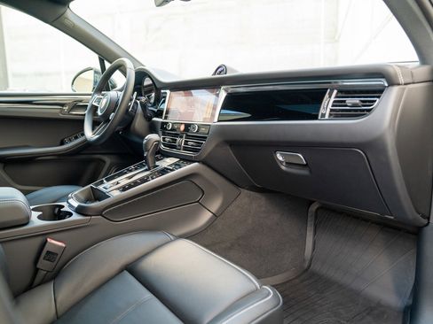 New 2025 Porsche Macan S image 22