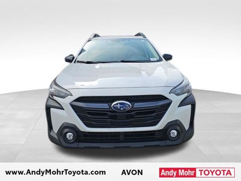 Used 2023 Subaru Outback Premium AWD/4WD image 2