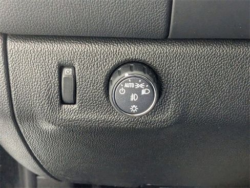 Used 2020 Chevrolet Colorado LT w/ LT Convenience Package image 14