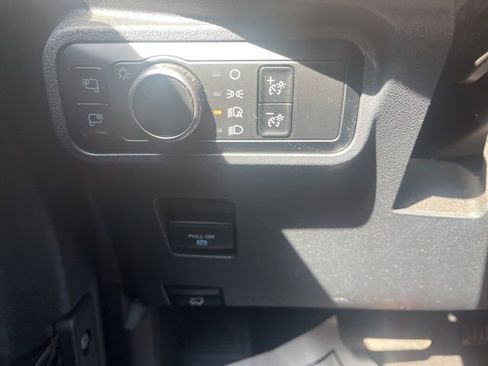 Used 2024 Ford Bronco Wildtrak image 22