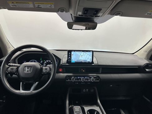 Certified 2025 Honda Pilot Touring image 22