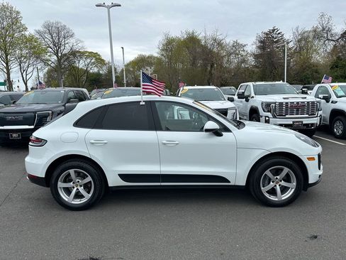 Used 2019 Porsche Macan AWD/4WD image 4