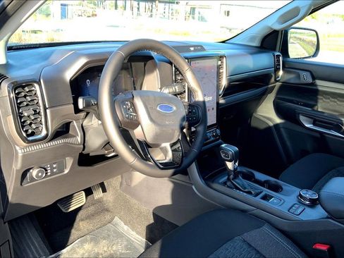 New 2025 Ford Ranger XLT w/ Equipment Group 301A High AWD/4WD image 6