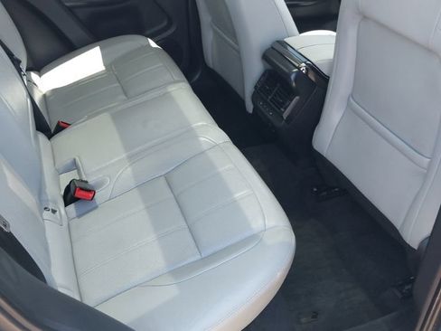 Used 2024 Land Rover Range Rover Evoque S AWD/4WD image 9