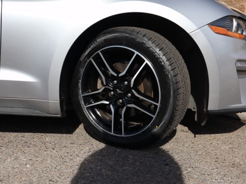 Used 2022 Ford Mustang Premium image 13