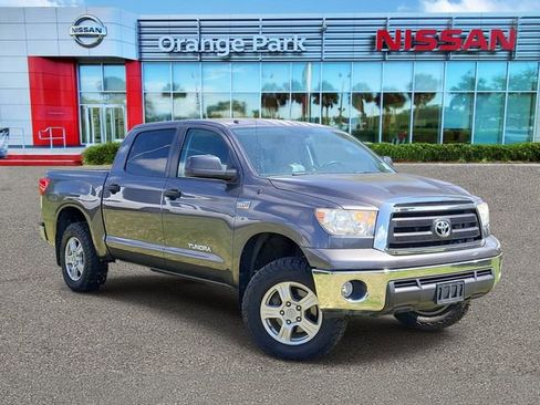 Used 2012 Toyota Tundra 4x4 CrewMax w/ Tow Pkg image 1