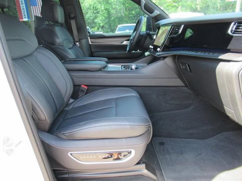 New 2026 Jeep Grand Wagoneer Summit w/ Rear Seat Video Group I AWD/4WD image 10