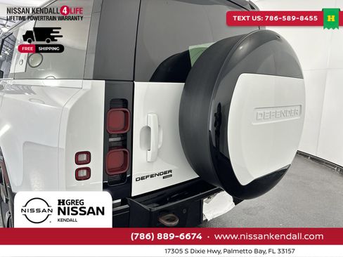 Used 2023 Land Rover Defender 130 X-Dynamic SE image 30