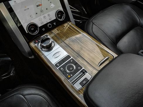 Used 2018 Land Rover Range Rover Supercharged image 27