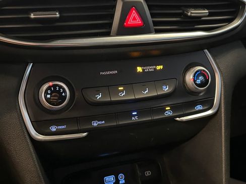 Used 2019 Hyundai Santa Fe SE AWD/4WD image 15