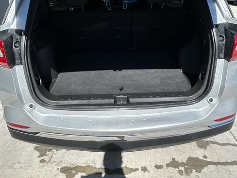 Used 2021 Chevrolet Equinox LT image 13