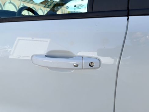 Used 2023 Chevrolet Colorado LT w/ LT Convenience Package image 36