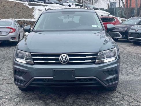 Used 2021 Volkswagen Tiguan S image 2