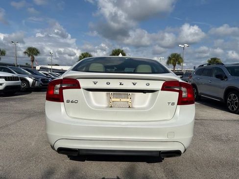 Used 2014 Volvo S60 T5 FWD image 3