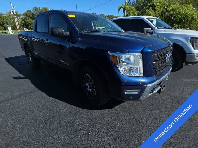 Used 2021 Nissan Titan SV w/ SV Convenience Package AWD/4WD image 3