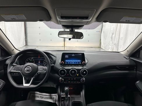 Used 2025 Nissan Sentra SV image 37
