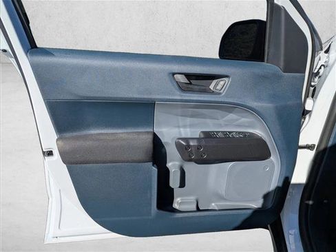 Used 2025 Ford Maverick XL w/ Equipment Group 102A image 21