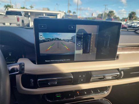 Used 2022 Lincoln Nautilus Reserve image 33