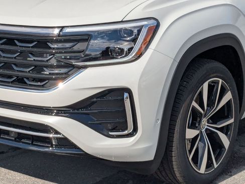 New 2026 Volkswagen Atlas SEL Premium R-Line image 9