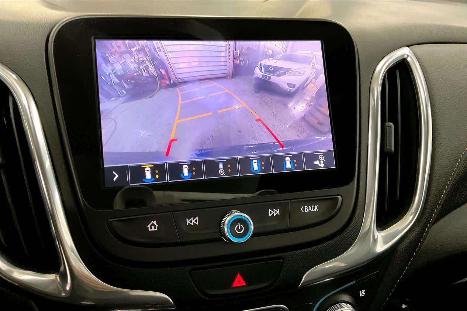 Used 2020 Chevrolet Equinox Premier AWD/4WD image 27