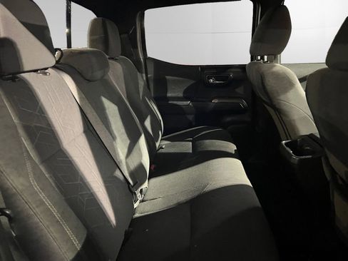 Used 2017 Toyota Tacoma SR5 image 16