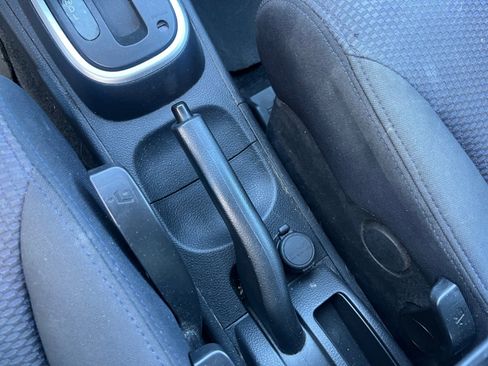 Used 2007 Nissan Versa SL image 32