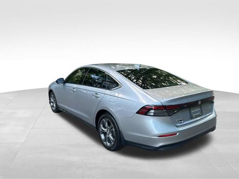 Used 2023 Honda Accord EX image 3