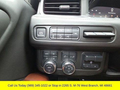 Used 2024 GMC Yukon XL Denali Ultimate w/ LPO, Floor Liner Package AWD/4WD image 84