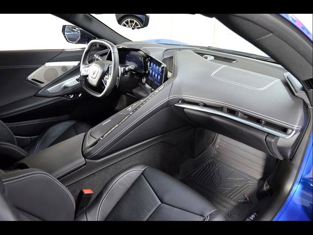 Used 2023 Chevrolet Corvette Stingray Preferred Cpe w/ Body-Color Dual Roof Package RWD image 23