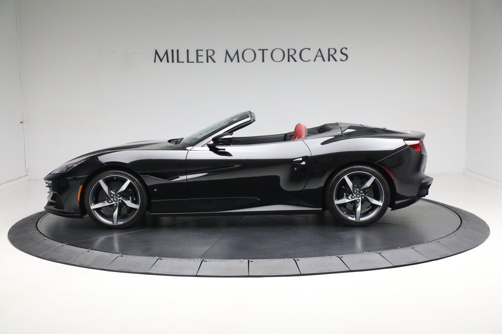Certified 2023 Ferrari Portofino M RWD image 3
