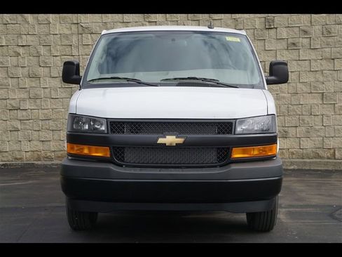 New 2025 Chevrolet Express 2500 image 15