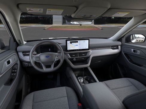 New 2026 Ford Explorer Active RWD image 9
