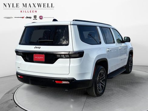 New 2026 Jeep Grand Wagoneer 4WD image 16