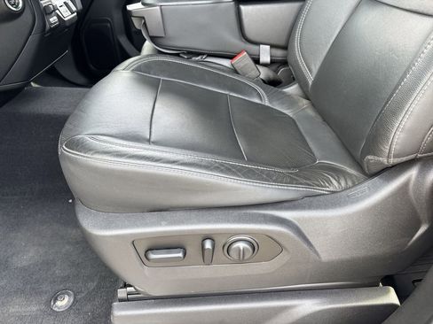 Used 2020 GMC Sierra 2500 SLT image 19