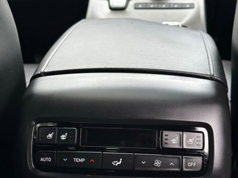 Used 2022 Hyundai Palisade Calligraphy w/ Cargo Package AWD/4WD image 28