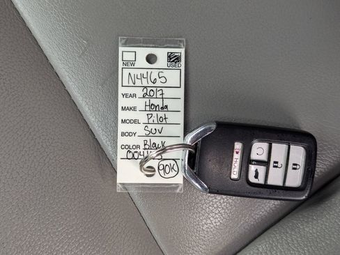 Used 2017 Honda Pilot Touring image 41