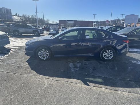 New 2026 Toyota Camry LE image 2