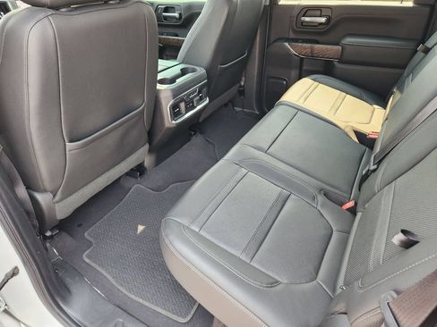 Used 2020 GMC Sierra 2500 Denali w/ Denali Ultimate Package AWD/4WD image 32