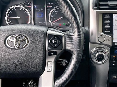 Used 2023 Toyota 4Runner Limited AWD/4WD image 25