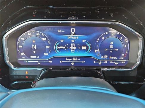 Used 2025 Chevrolet Silverado 1500 LT image 10