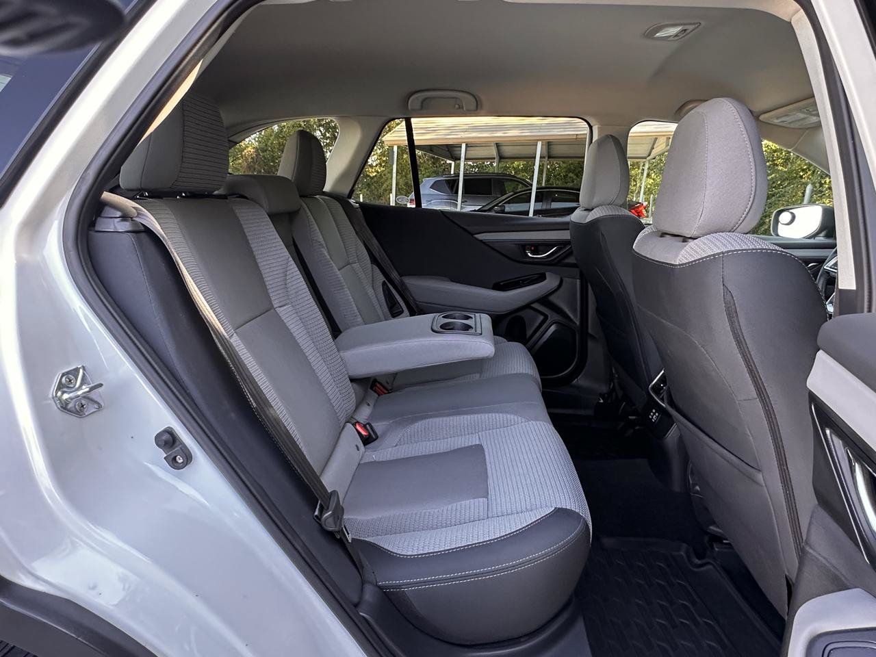 Used 2024 Subaru Outback Premium AWD/4WD image 30