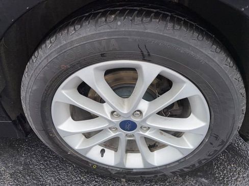 Used 2020 Ford Fusion SE image 28