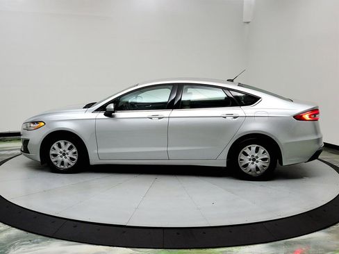 Used 2019 Ford Fusion S image 8