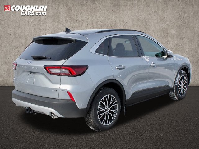 New 2024 Ford Escape SE w/ PHEV Premium Package FWD image 7