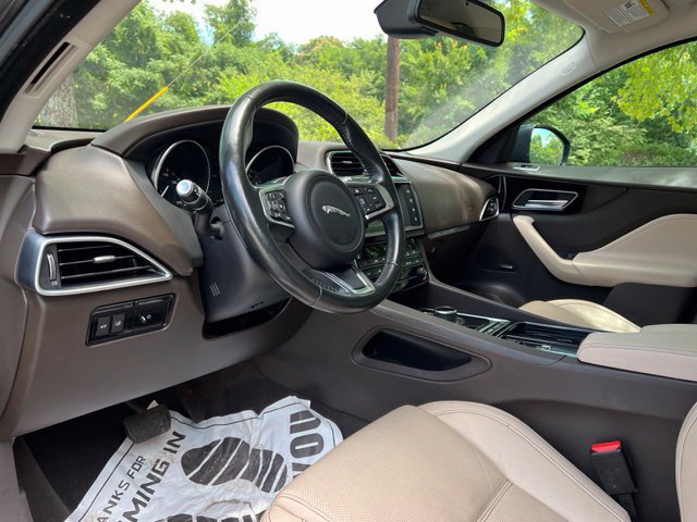 Used 2018 Jaguar F-PACE Prestige AWD/4WD image 11